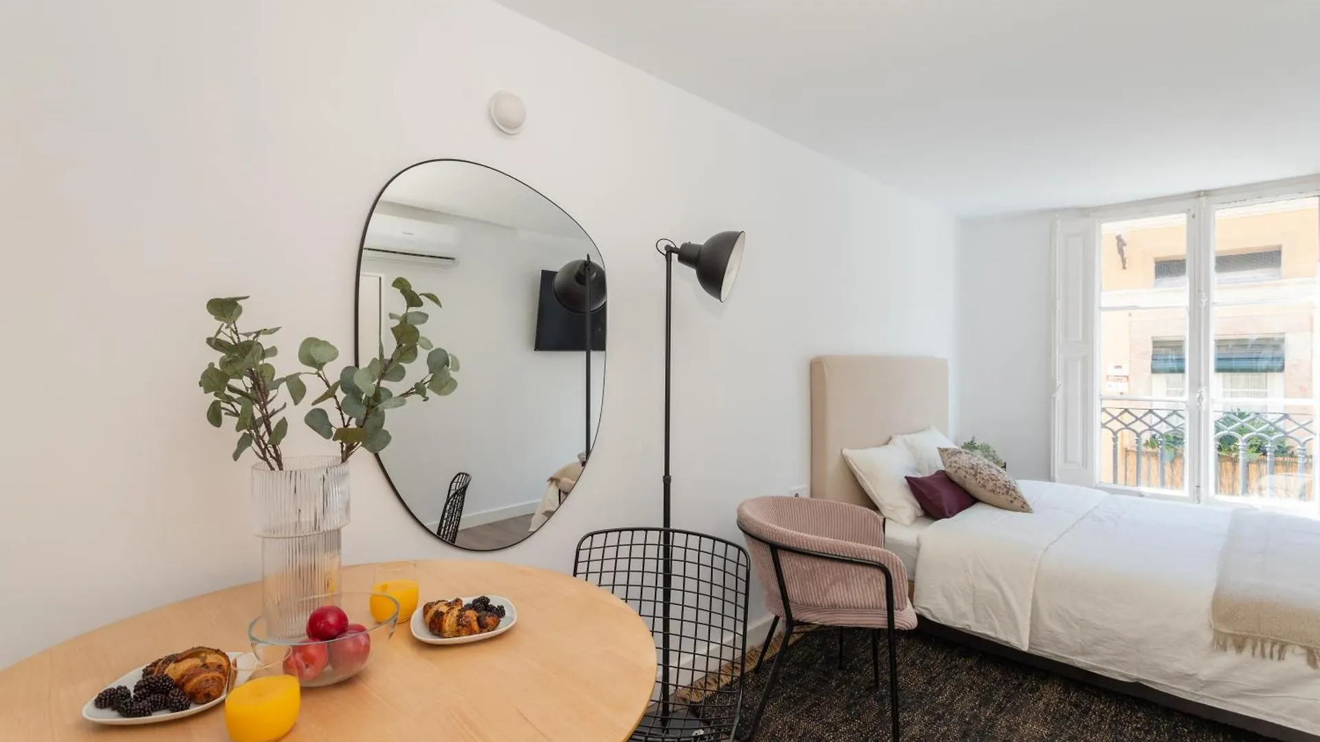 Antique Soul Apartments & Studios Ramblas Barcelona