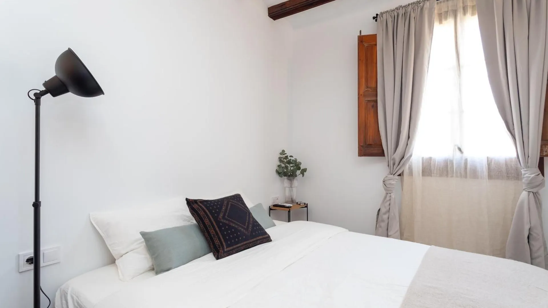 Antique Soul Apartments & Studios Ramblas Barcelona Spanien