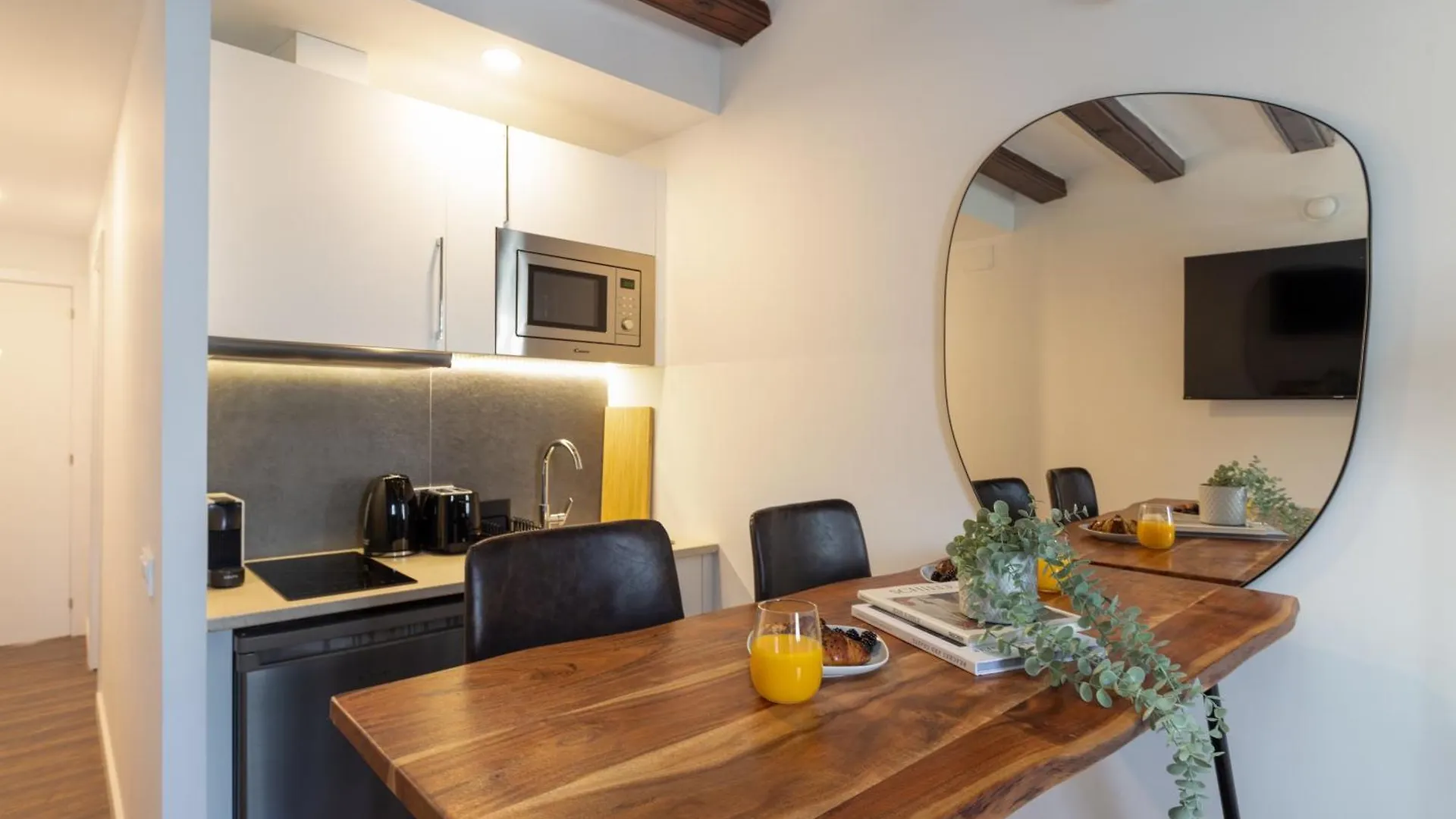 Antique Soul Apartments & Studios Ramblas Barcelona
